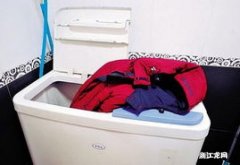 全自动洗衣机洗羽绒服会爆炸吗 棉裤可以用洗衣机洗吗